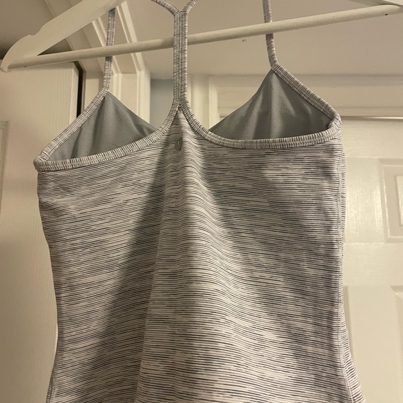Lululemon tank top size small S - Picture 4 of 6